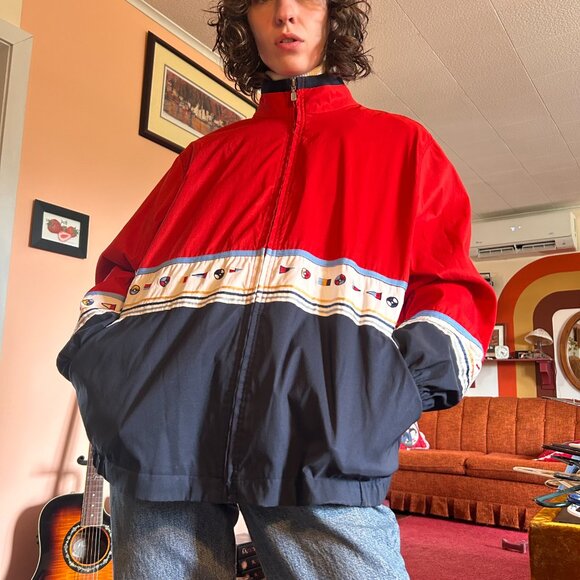 1990s retro color blocked embroidered drop sleeve windbreaker with boat flags - - Picture 5 of 13